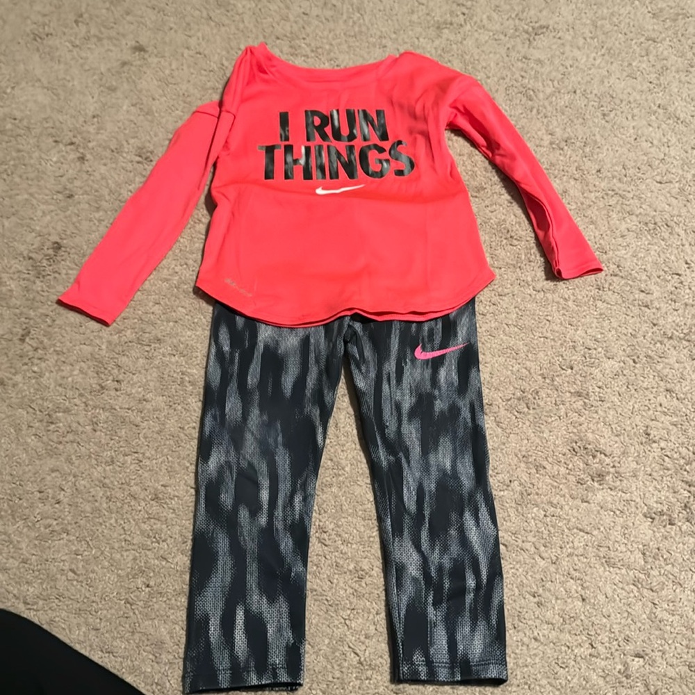 Nike girls I run things outfit